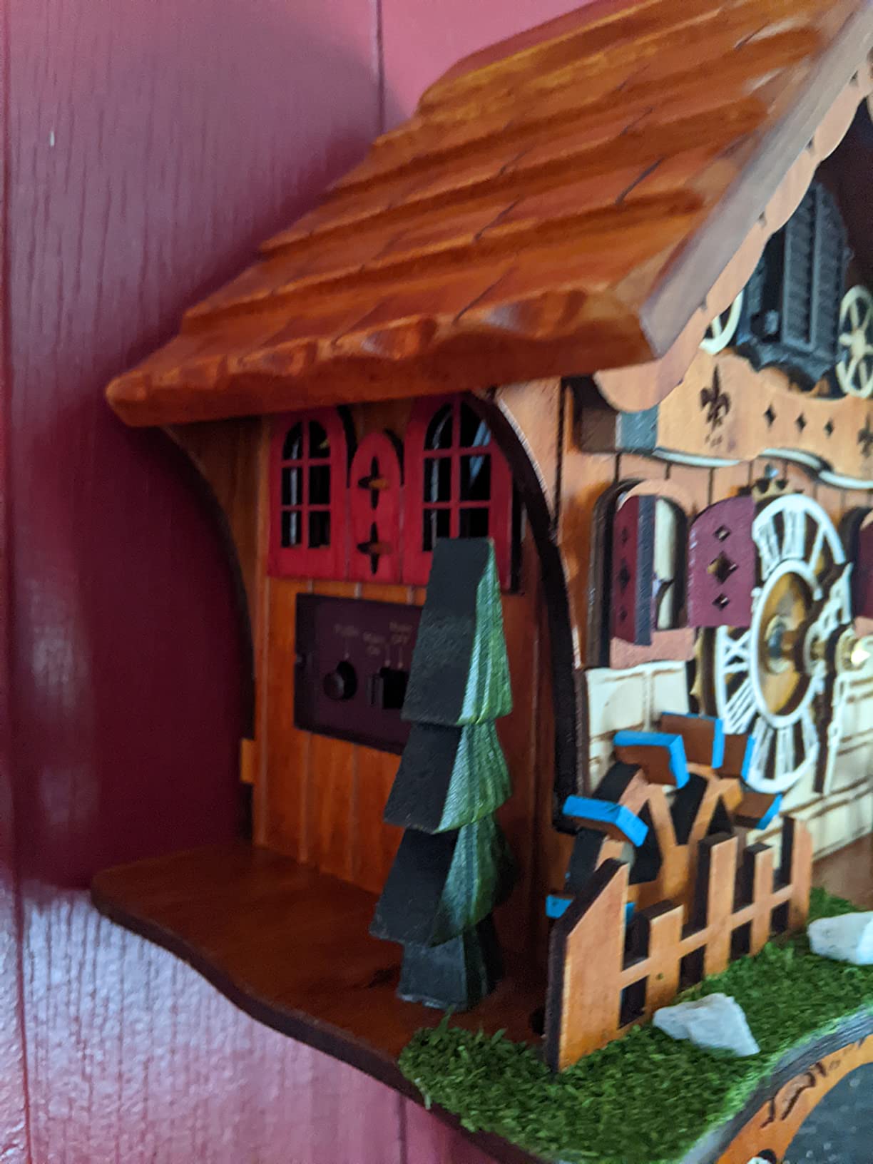 Kintrot Cuckoo Clock Handcrafted Wooden Antique Wall Clock for Home Décor customer photo 2