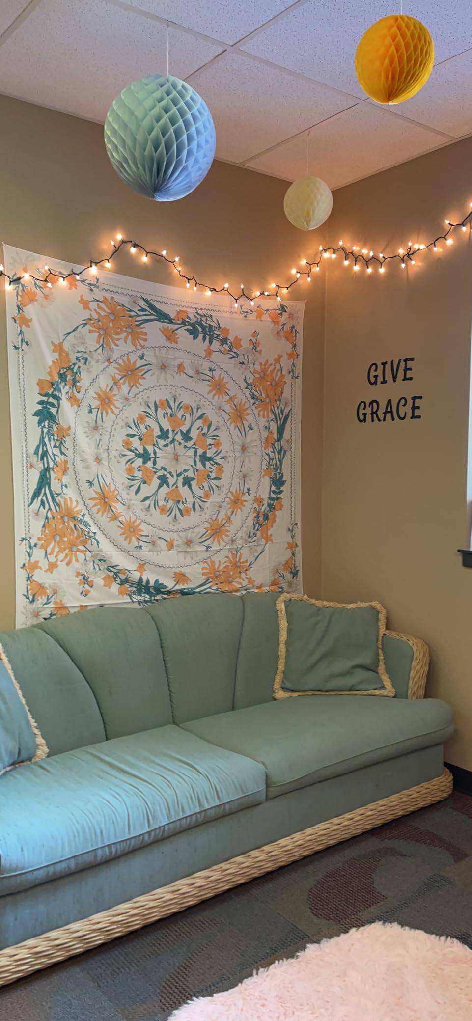 Simpkeely Mandala Floral Medallion Tapestry, Sketched Flower Plant Boho Wall Hanging, Bohemian Tapestries for Bedroom Living Room Dorm Home Décor 59.1 x 80 Inches (RosyBrown) customer photo 2