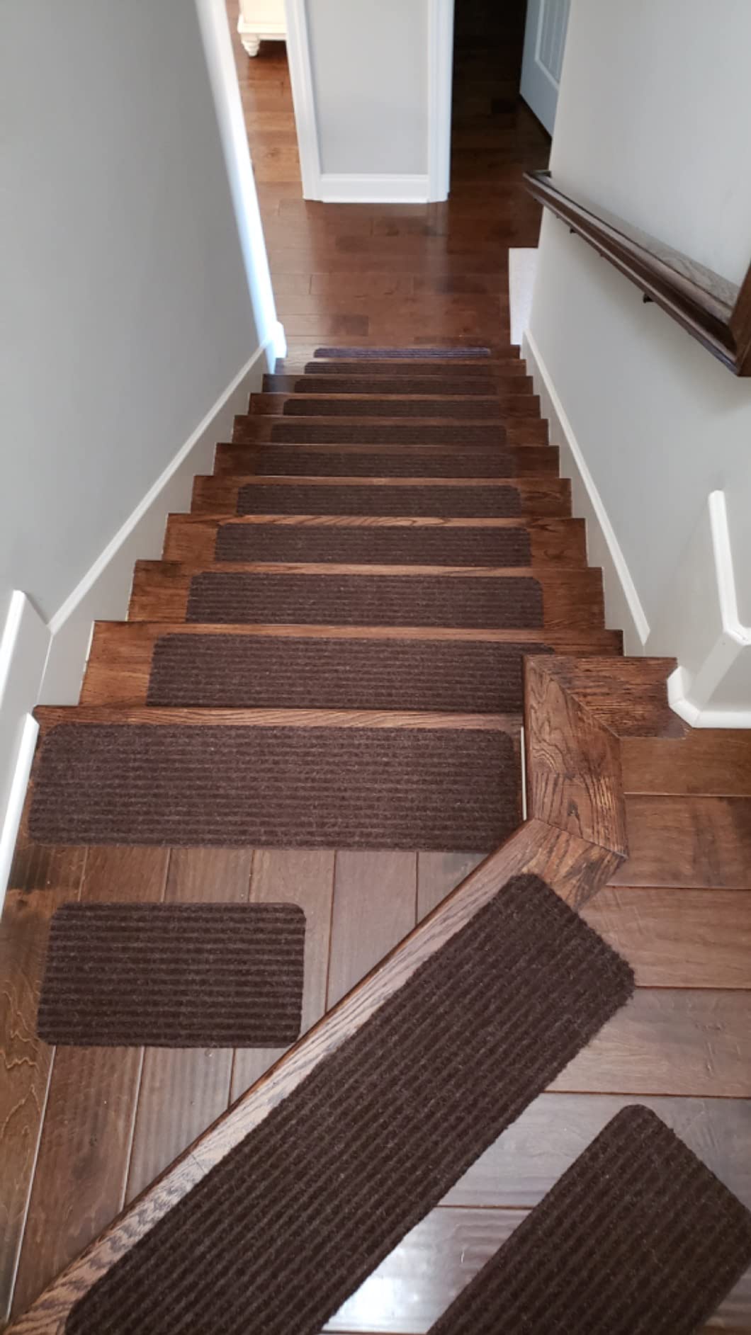 RIOLAND Non-Slip Carpet Stair Treads for Wooden Steps, 15 Pack, 8