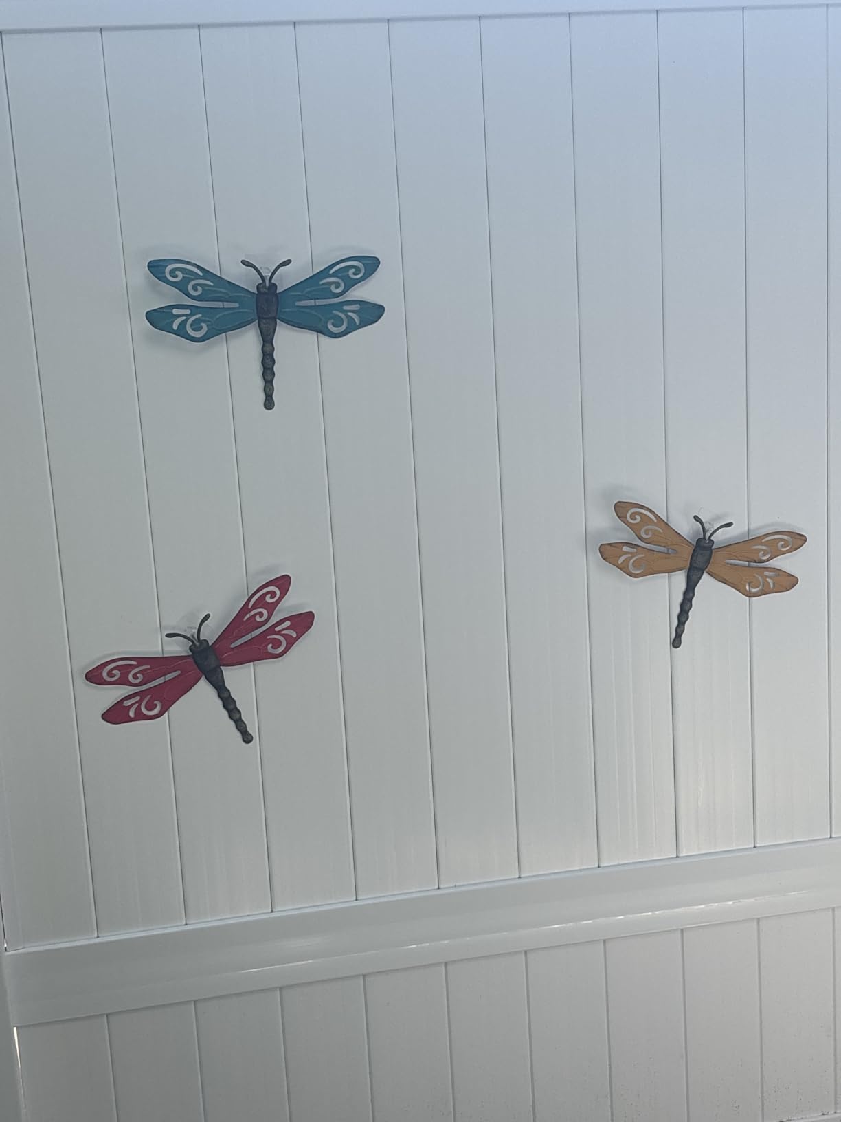 Metal Dragonfly Wall Decor Outdoor Garden Fence Art,Hanging Decorations for Living Room, Bedroom, 3 Pack customer photo 2
