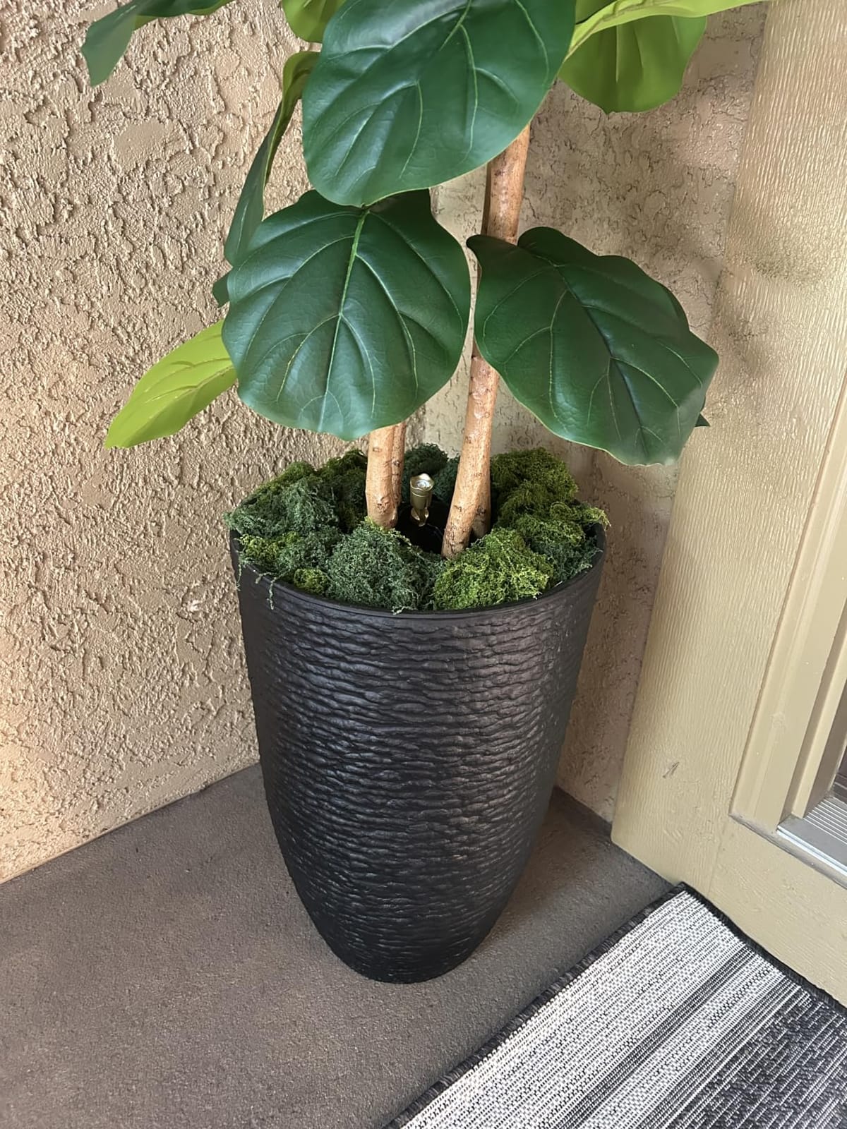 Worth 9 Gallon Tall Round Planters Set of 2-14