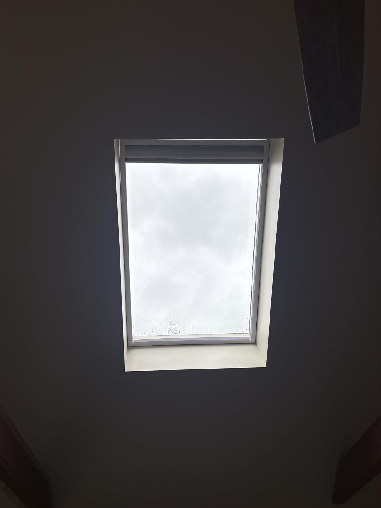 MaKefeile Skylight Shades Blinds SkylightS Cover Blackout Cellular Shades Cordless Skylight Shades for Ceiling Room Darkening Honeycomb Blinds Suitable Skylight an Room Windows,Custom Size White. customer photo 1