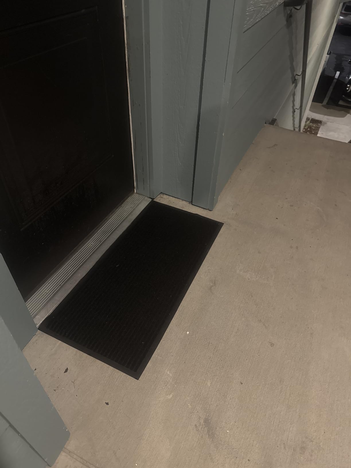 Yimobra Welcome Mat, Heavy Duty Sturdy Door Mats for Home Entrance Outdoor Indoor, Front Doormat for Outside Patio Floor Entry Porch Garage Office, Waterproof, Low Profile, 29.5x17, Black Grey customer photo 2