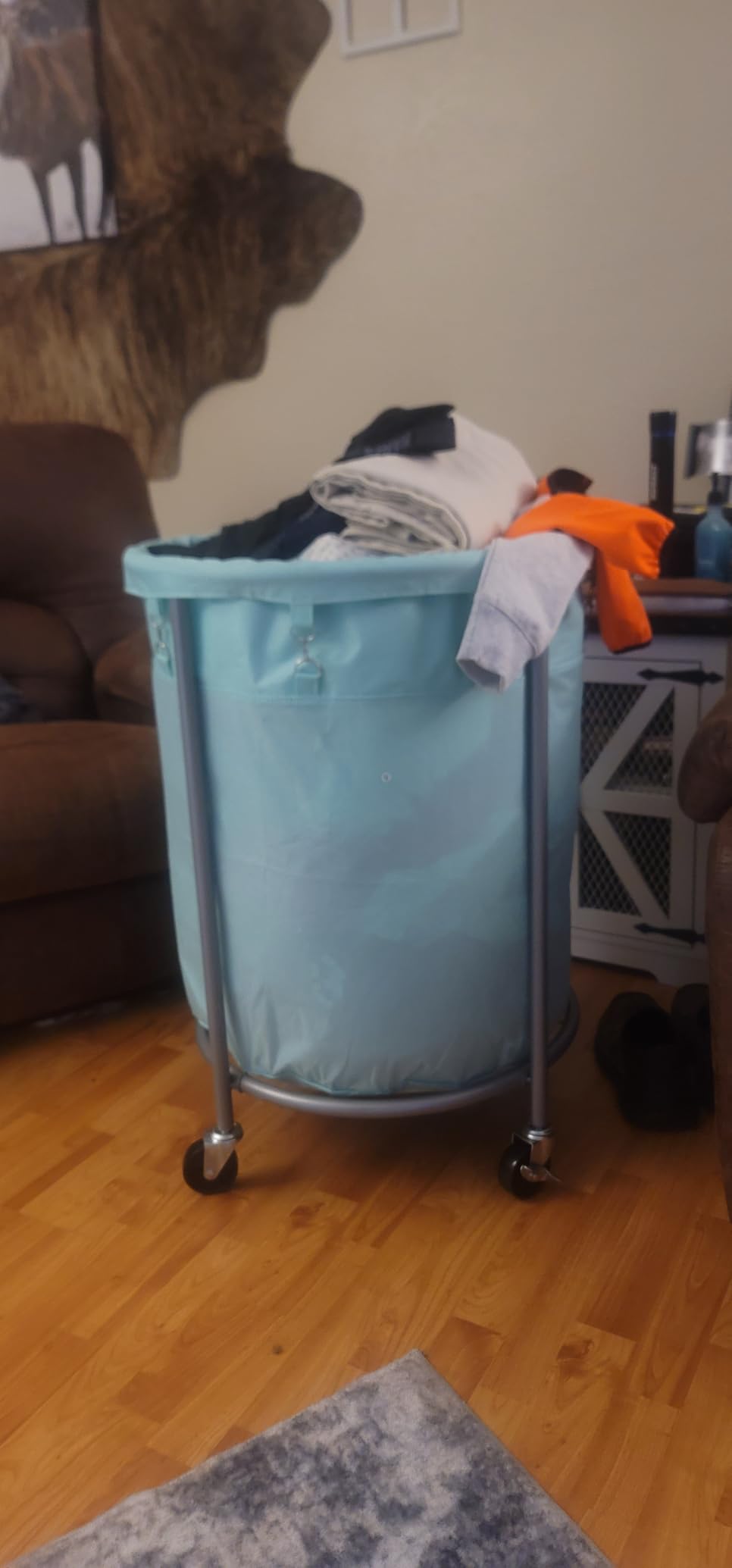 SONGMICS Laundry Basket with Wheels,190L, Steel Frame, Removable Bag customer photo 1
