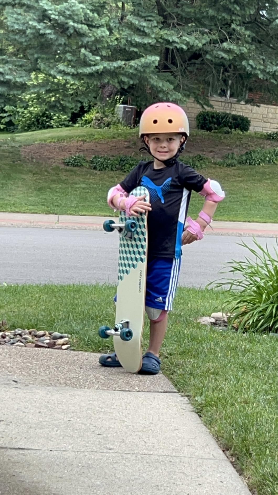 Retrospec Alameda Skateboard Complete | Canadian Maple Wood Deck w/ 5.5 Inch Aluminum Alloy Trucks for Commuting, Cruising, Carving & Downhill Riding customer photo 1