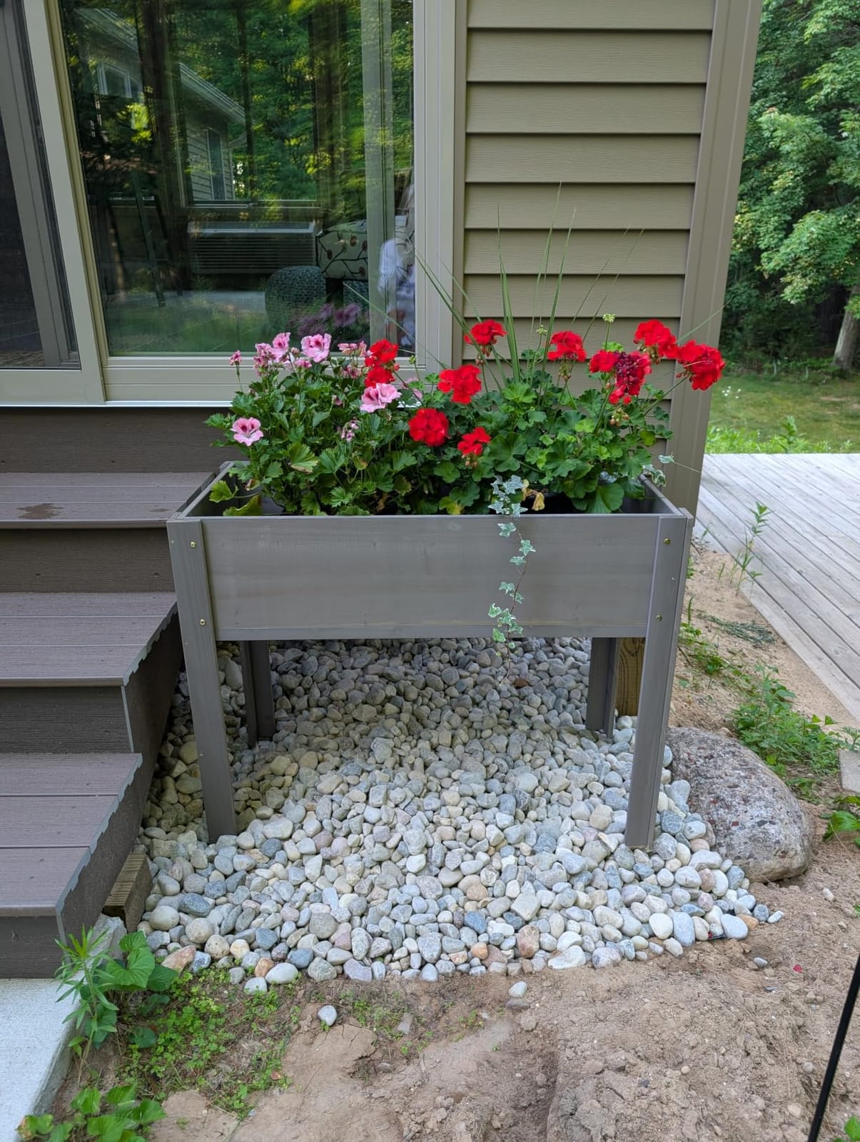 Raised Garden Bed with Legs, 48×24×30 Cedar Wood Elevated Planter Box | Large Growing Capacity,Premium Cedar Wood,Drainage Holes & Liner,Perfect for Outdoor Gardening,Ergonomic Gardening Height customer photo 1