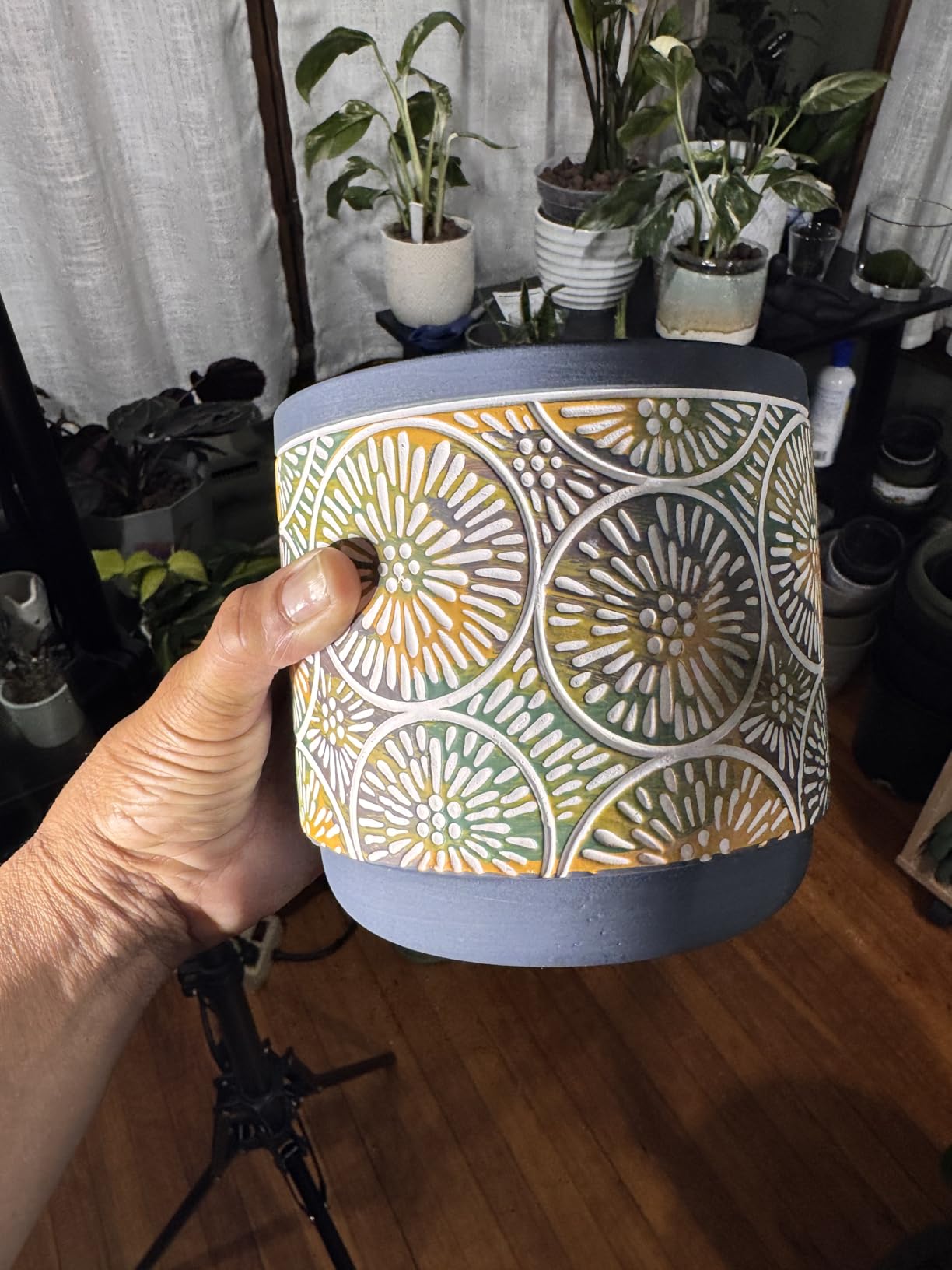 DeeCoo 3 Piece Ceramic Plant pots Indoor Pots Set with Drainage Holes, 5.7/4.7/3.5/inch, Modern Decorative pots Outdoor Plants Lilies, Cacti, Succulents, Snakes, and Bamboo (Blue) customer photo 1
