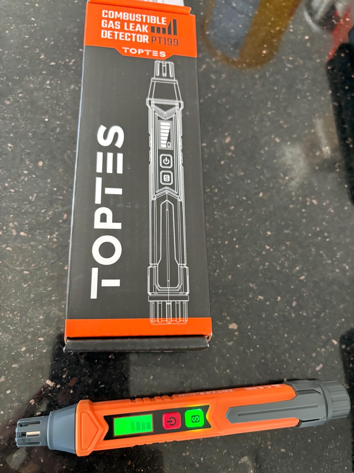 PT199 Natural Gas Leak Detector with Audible & Visual Alarm, Portable Gas Sniffer to Locate Combustible Sources Like Methane, Propane for Home(Includes Battery x2)-Orange customer photo 1