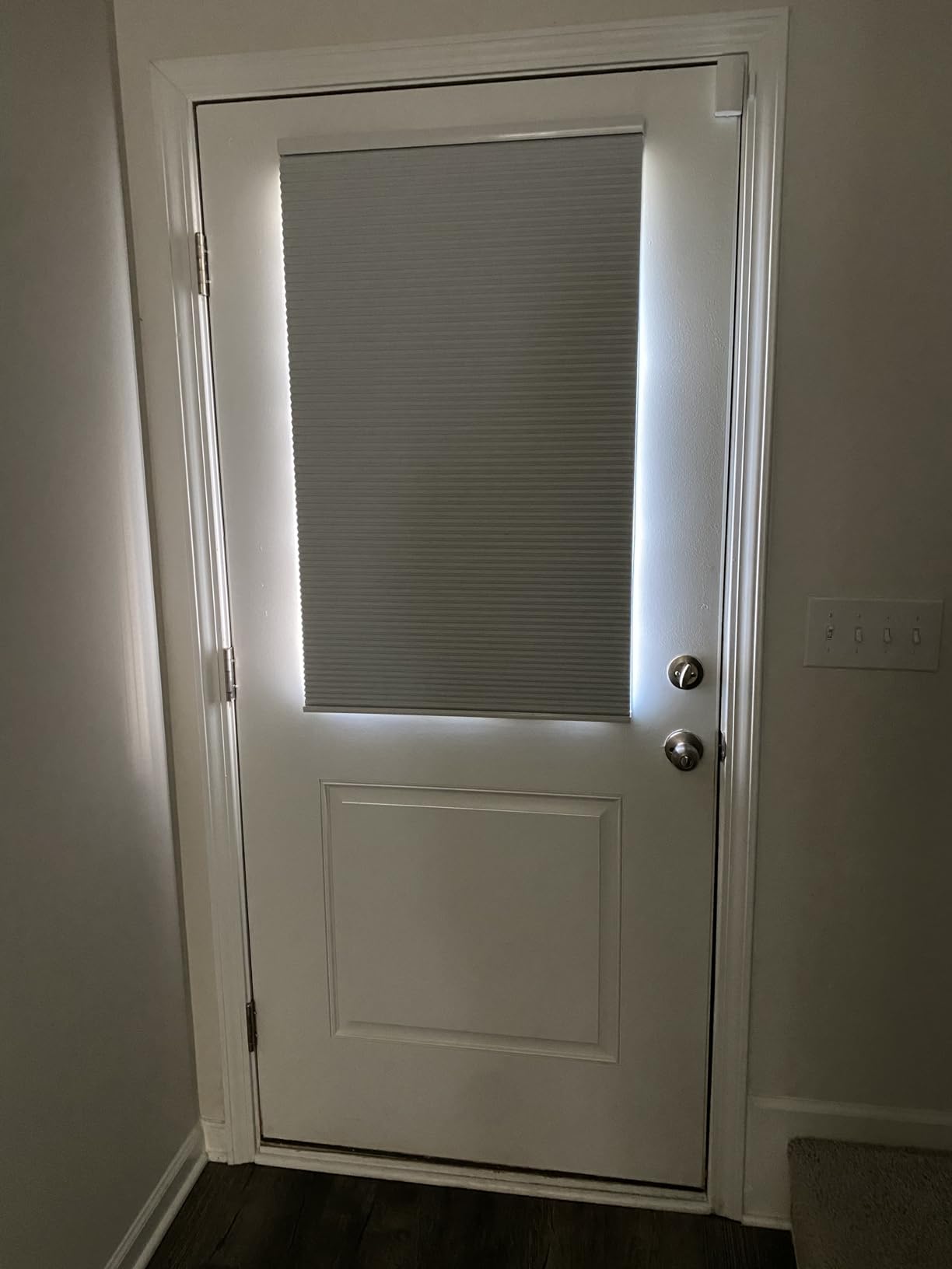 Blackout Cordless Cellular Shades for Windows,Honeycomb Blinds with Thermal Insulation,UV Protection,Child Safe,Privacy Light Control,Easy to Install,Custom Size,White. customer photo 1
