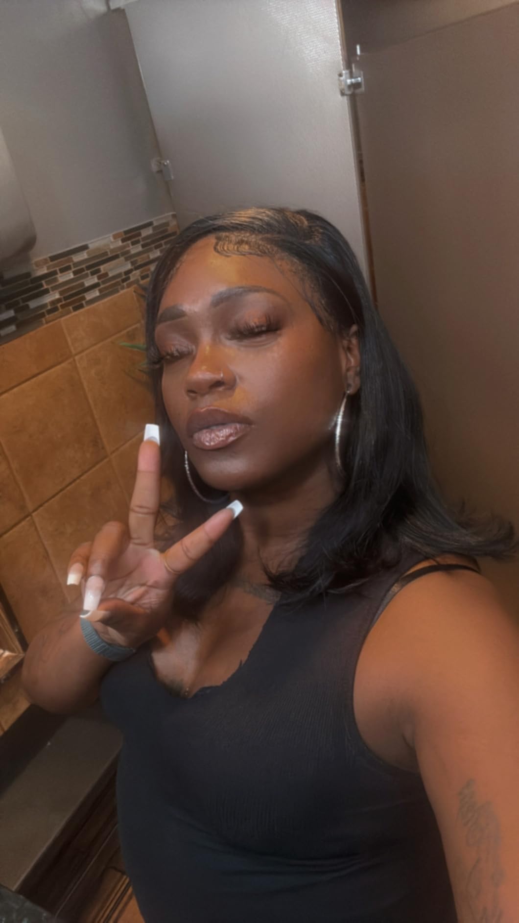 Bob Wig Human Hair 13x6 HD Lace Front Wigs Human Hair 180% Density Straight Lace Front Bob Wigs for Black Women Pre Plucked Pre Cut 100% Brazilian Virgin Real Hair Glueless Wigs Black Color 12 Inch customer photo 1