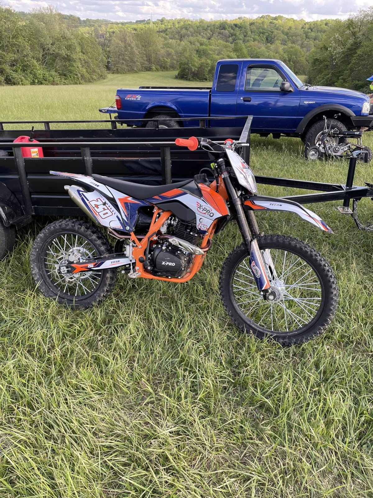 X-PRO 250cc Dirt Bike Zongshen Brand Engine, 5-Speed Manual Transmission, Electric/Kick Start! Big 21