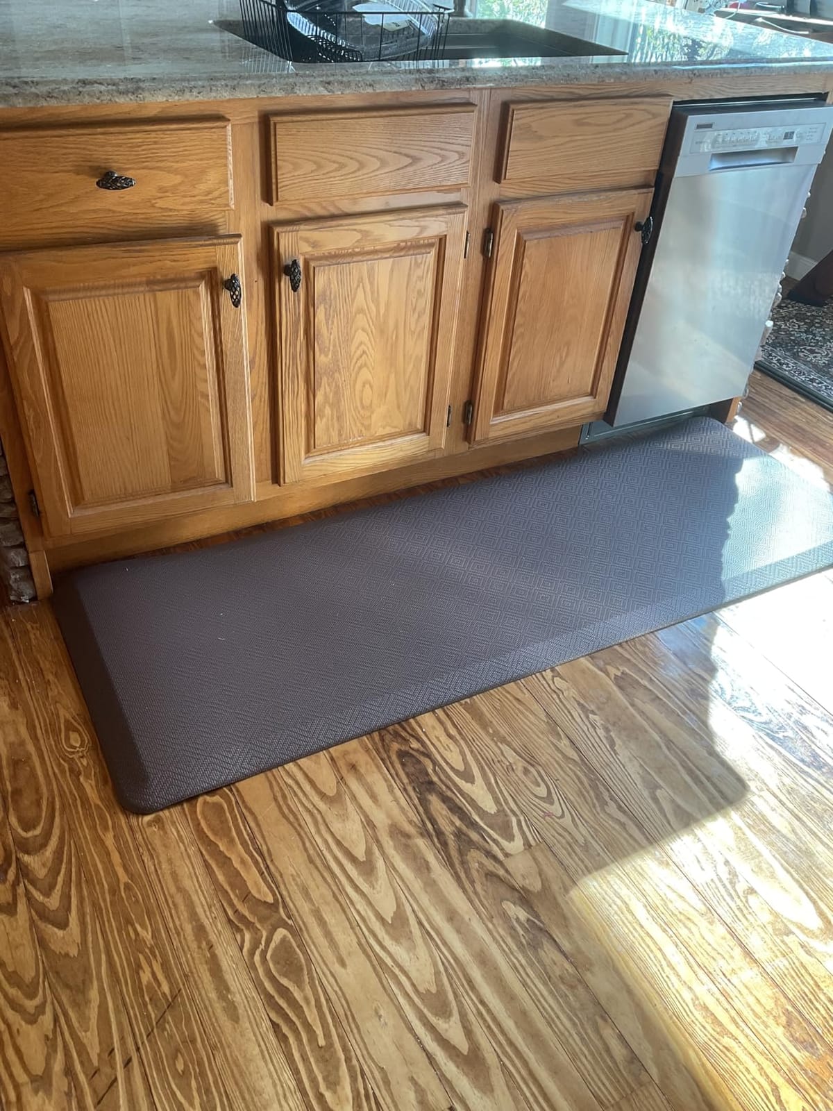 Ophanie Kitchen Mats for Floor,3/4 inch Thick,20x32 Anti Fatigue Cushioned Mat,Kitchen Rugs,Waterproof,Comfort Ergonomic Standing Mat for Office,Home,Sink with 99+ Pairs of Anti-Slip Bottom Ridges customer photo 1