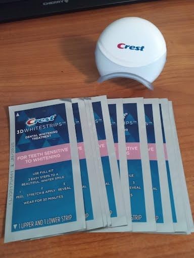 Crest 3D Whitestrips Sensitive & Gentle + LED Light - Teeth Whitening Kit, 1 Light + 14 Treatments, Each with 1 Upper/1Lower, 28 Strips customer photo 2