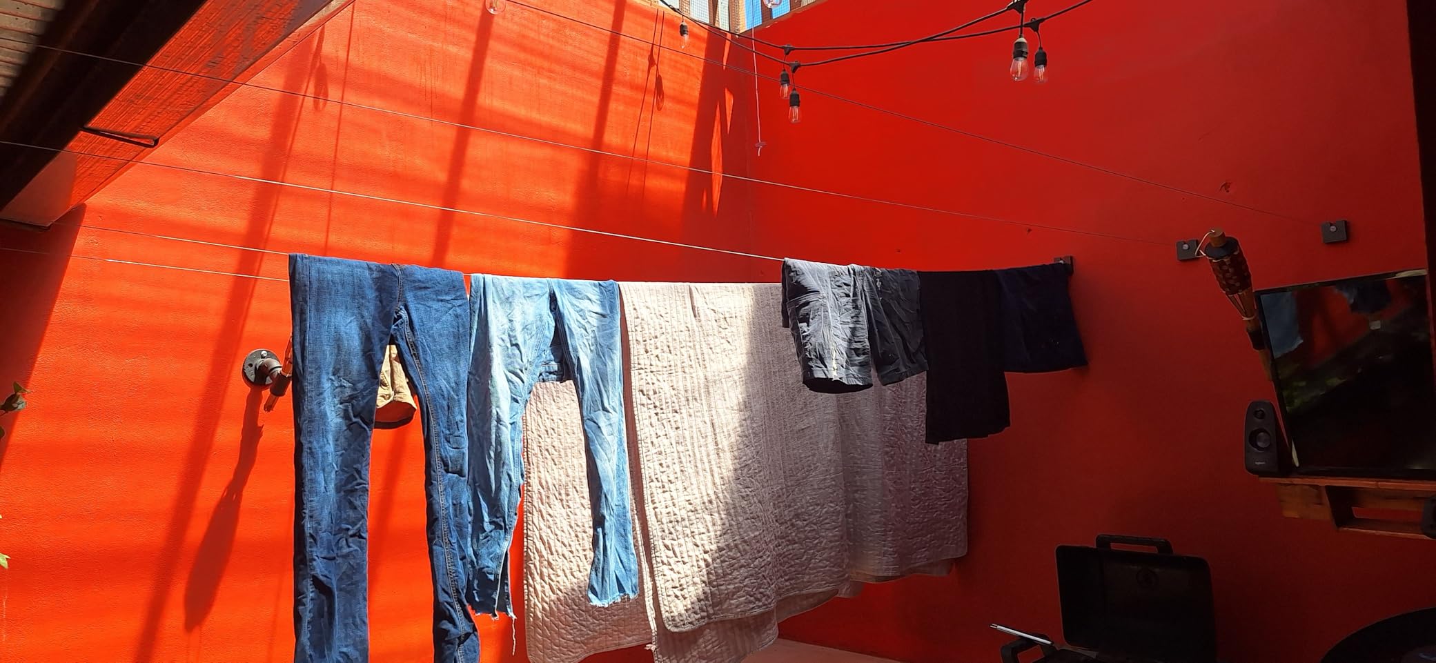 MUSTORN Retractable Clothesline Indoor, Non-Sagging Outdoor Clothes Line Retracting Heavy Duty Clothes Drying Laundry Line Wall Mounted Stainless Steel Line-13.8 Feets(Black) customer photo 1