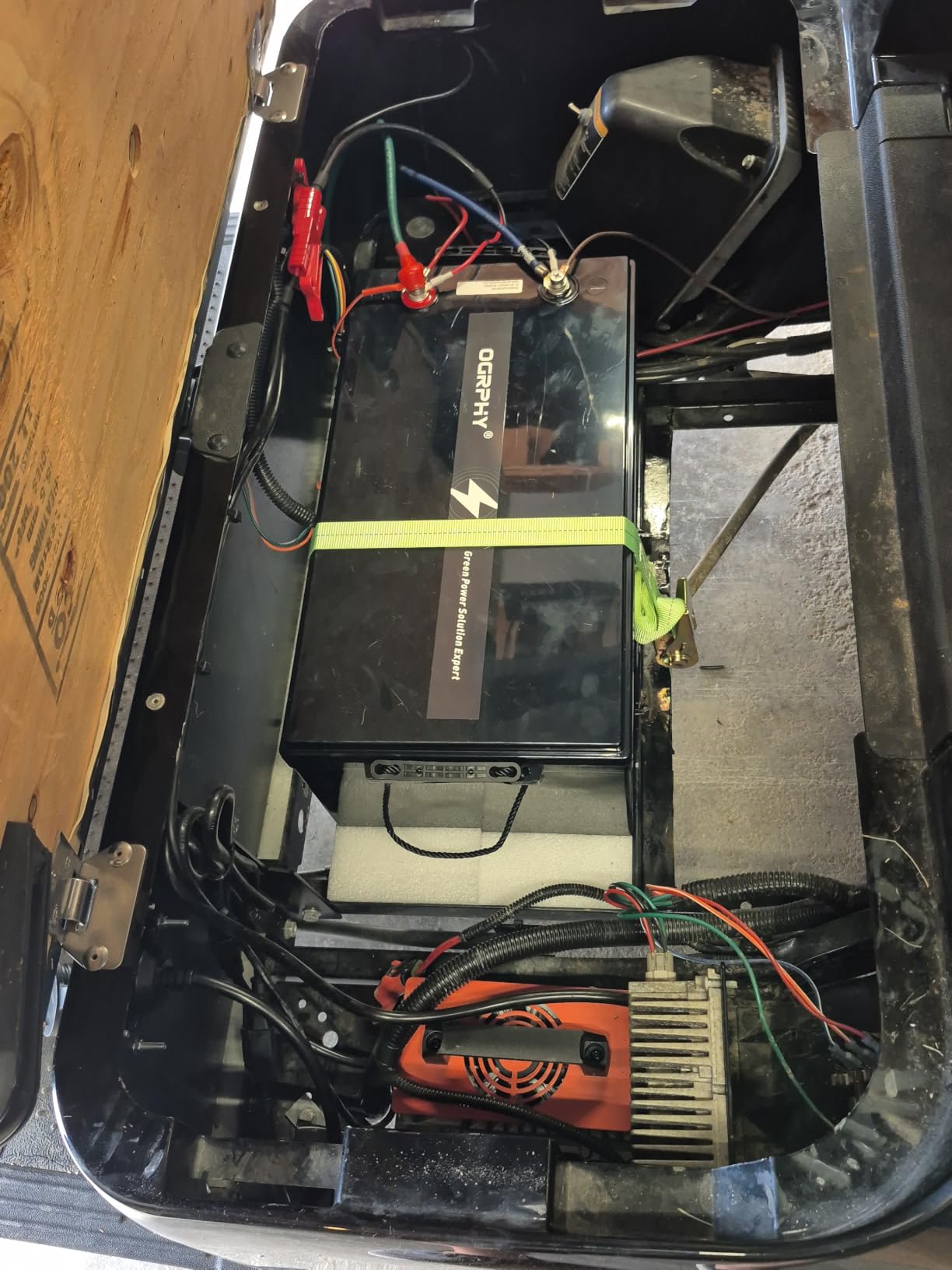 48V Lithium Golf Cart Battery Conversion Kit,with Touch Monitor and Charger,200A BMS(1000A Peak Current,10.24kW Output),4000+ Cycles 48V Lifepo4 Battery Perfect for Golf Carts,Trolling Motor(100AH) customer photo 1