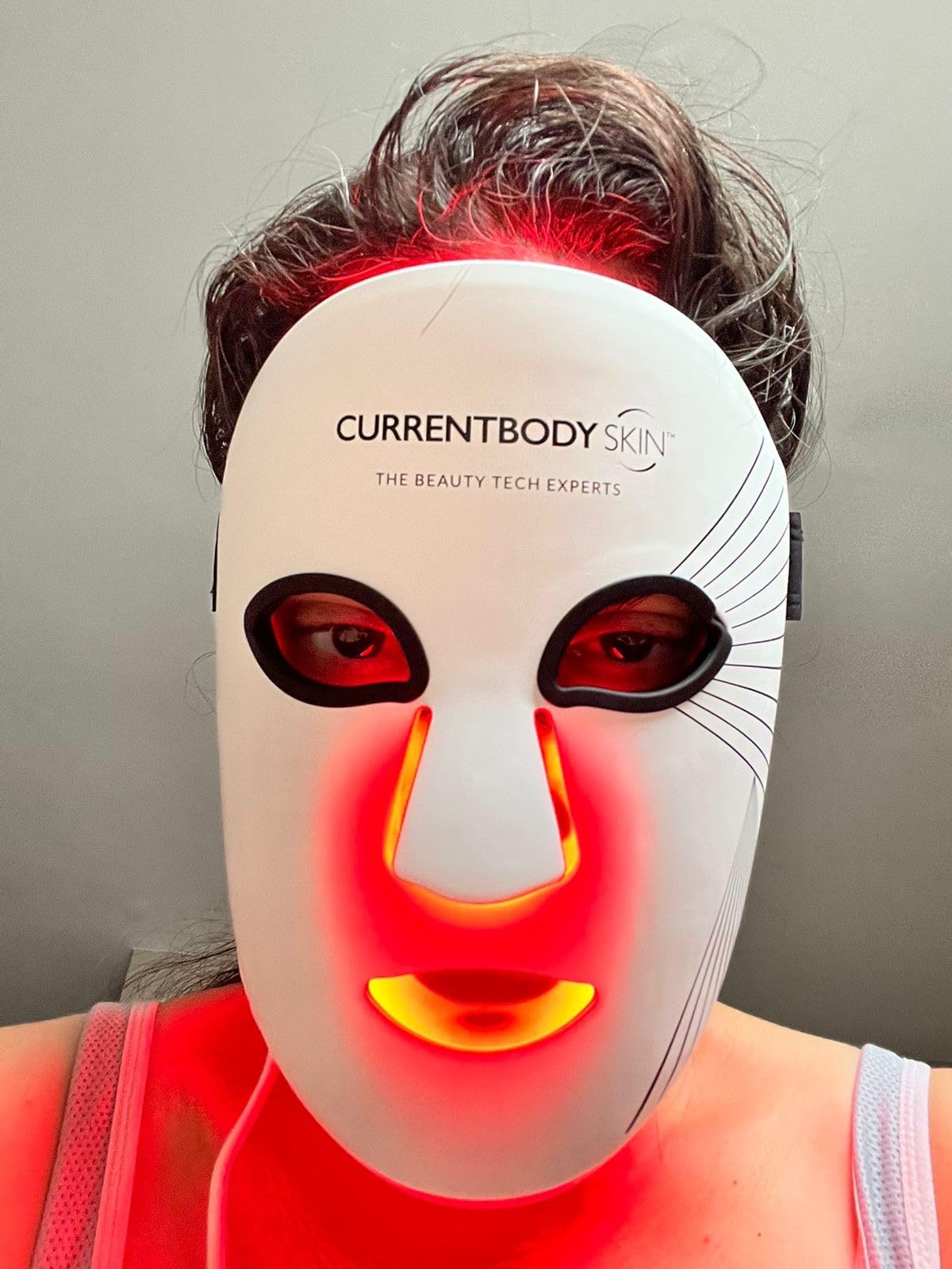 CurrentBody Skin Red Light Therapy LED Face Mask: Series 2 | Advanced Anti-Aging, Reduce wrinkles, Best-fit coverage, All skin types, Cordless, Auto shut-off, 10-min session, Storage bag customer photo 2