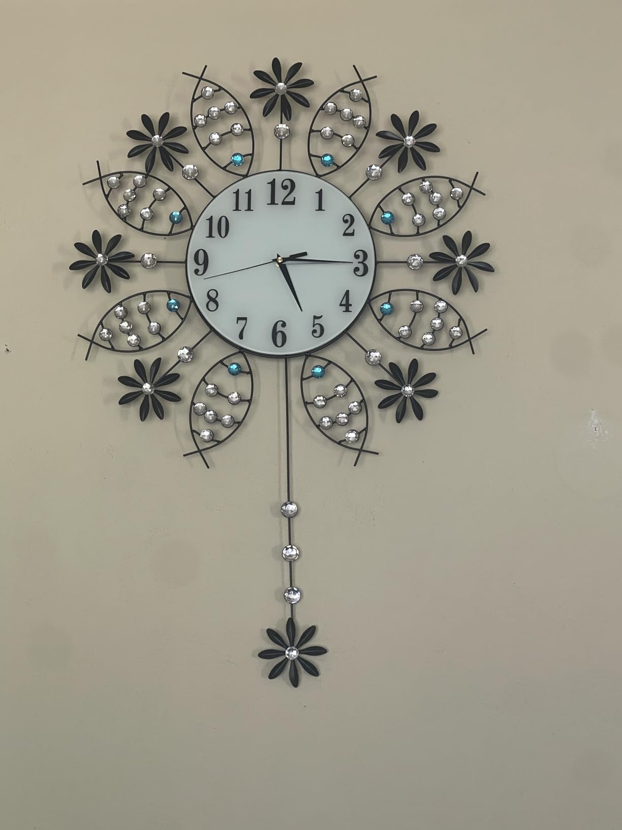 Large Modern Wall Clock for Living Room Decor,24 Inch Big Decorative Starburst Metal Wall Clock Battery Operated for Kitchen Bedroom Office,Silent Mid-Century Colorful Clock for Home Decor customer photo 1