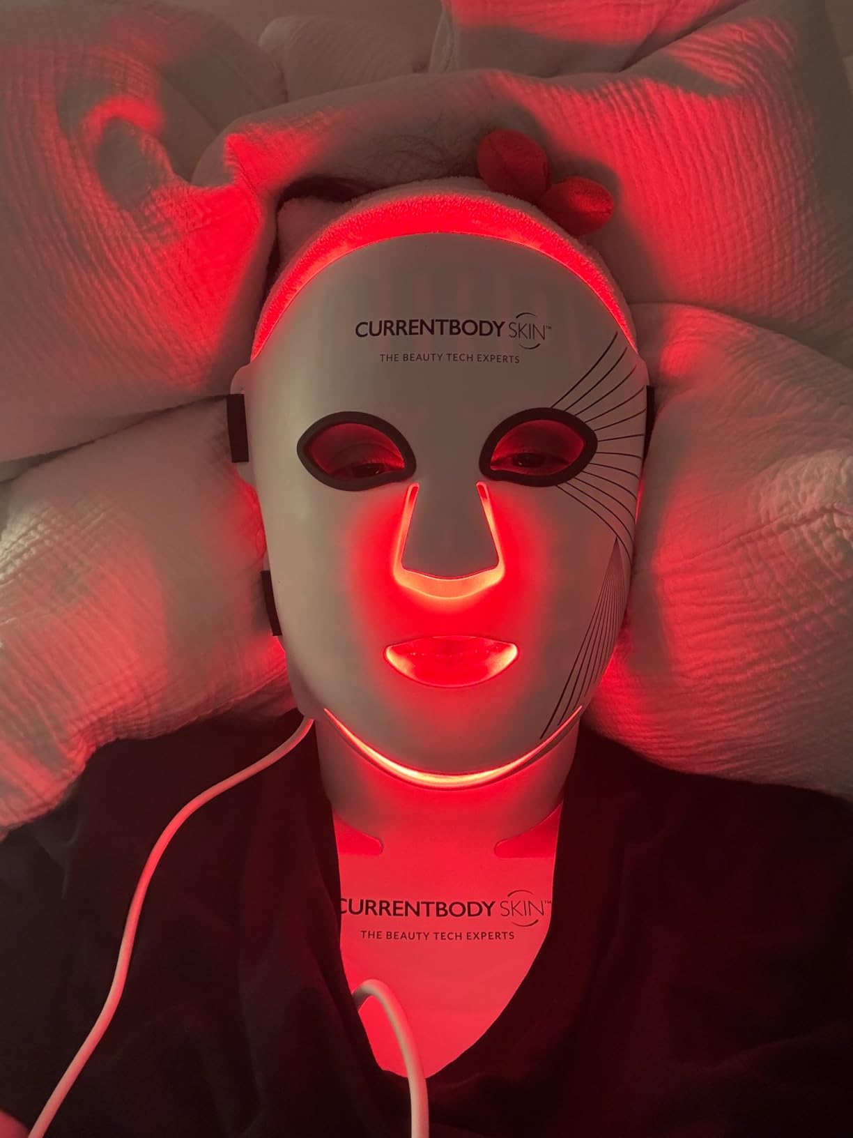 CurrentBody Skin LED Neck & Décolletage Mask: Series 2 | Advanced Anti-Aging for your Neck and Chest with Red and Near-Infrared Light Therapy customer photo 1
