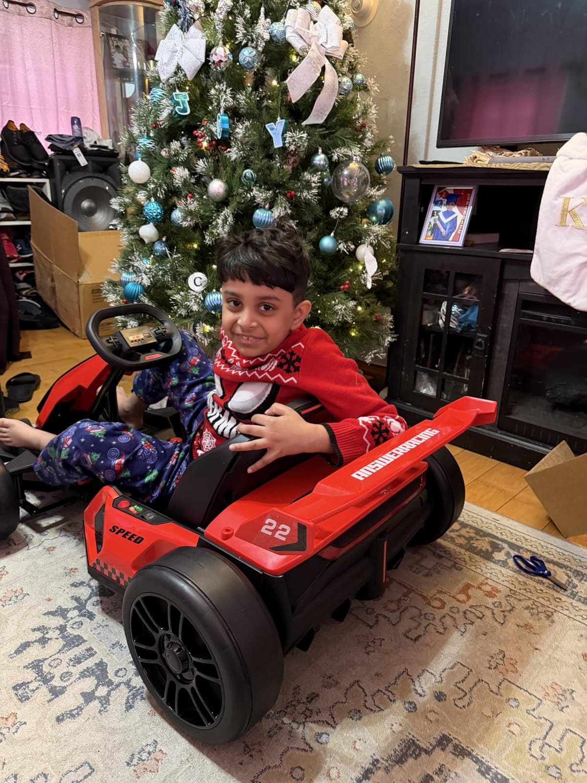 Hikole 24V Electric Go Kart for Kids Ages 6-14, Red | 300W Power Wheels, Extendable Seat, Sport/Drift Modes, 4 Speeds, 8.5 MPH, EVA Tires, LED Lights, Music customer photo 1
