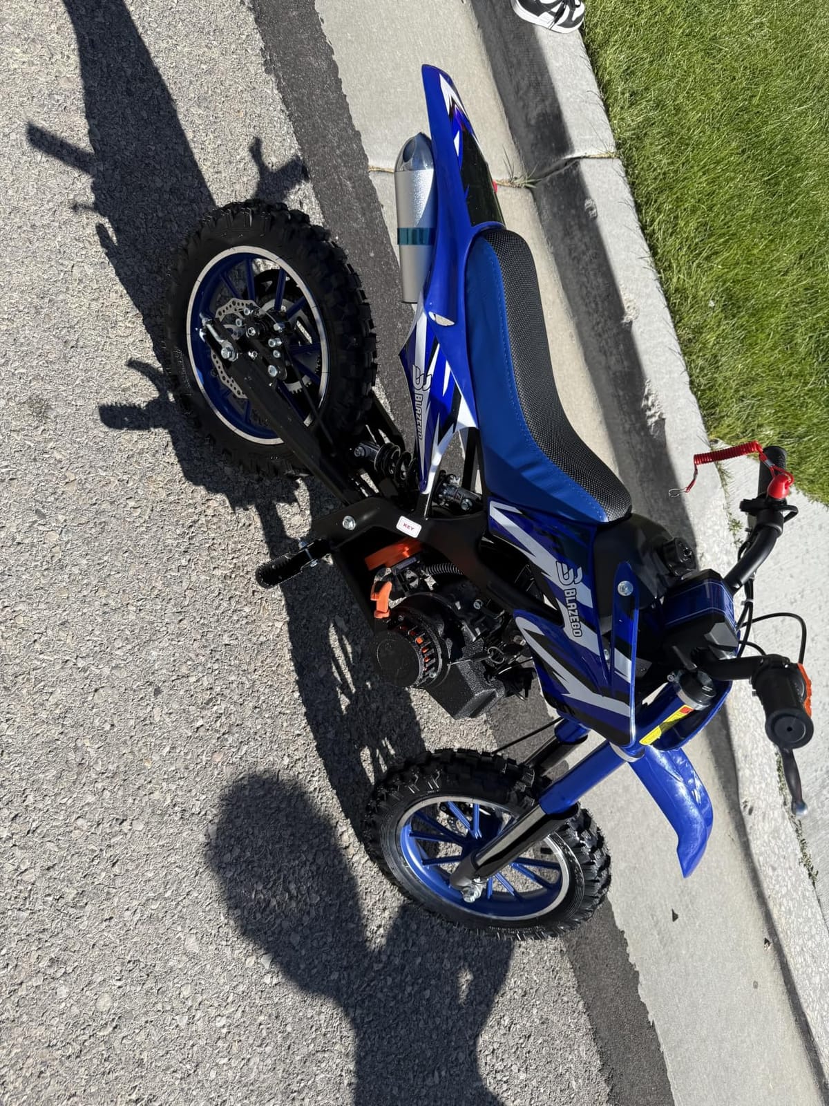 DEETAGO 50cc Dirt Bike for Kids 5-13, 2-Stroke Gas Kids Dirt Bike | 25mph speed, 2.5-10