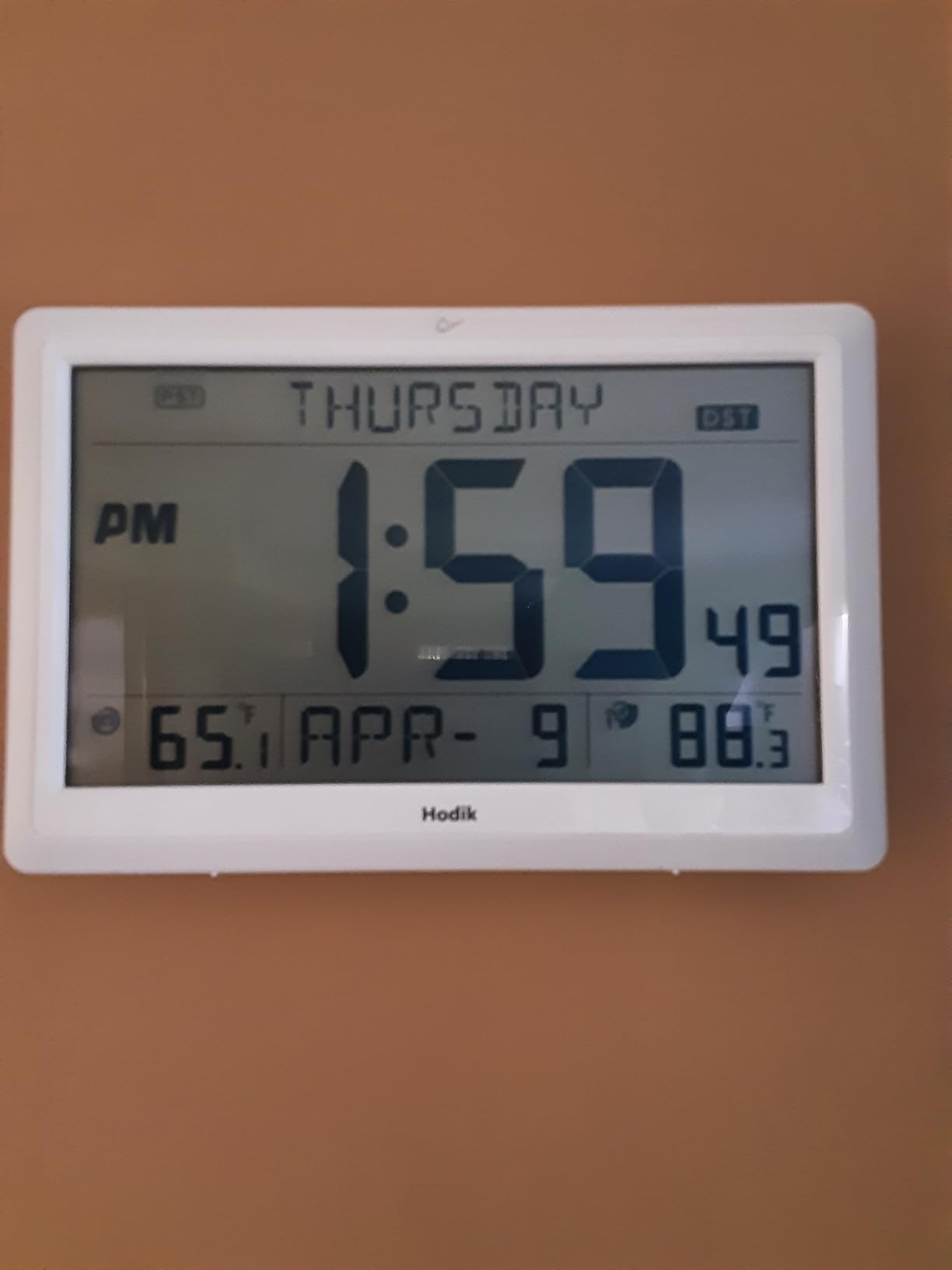 HODIK Atomic Wall Clock with Indoor Outdoor Temp, Digital Clocks(Silver) customer photo 2