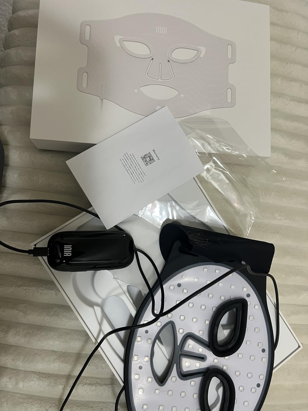 INIA Red Light Therapy Mask for Face, 850nm NIR, Red/Blue LED Light 4 Modes | Visible Results in Just 4 Weeks, 220 LEDs, 105mW/cm² Output, 2600mAh Rechargeable Battery, 10-30min Timer, Auto Shut-off customer photo 1