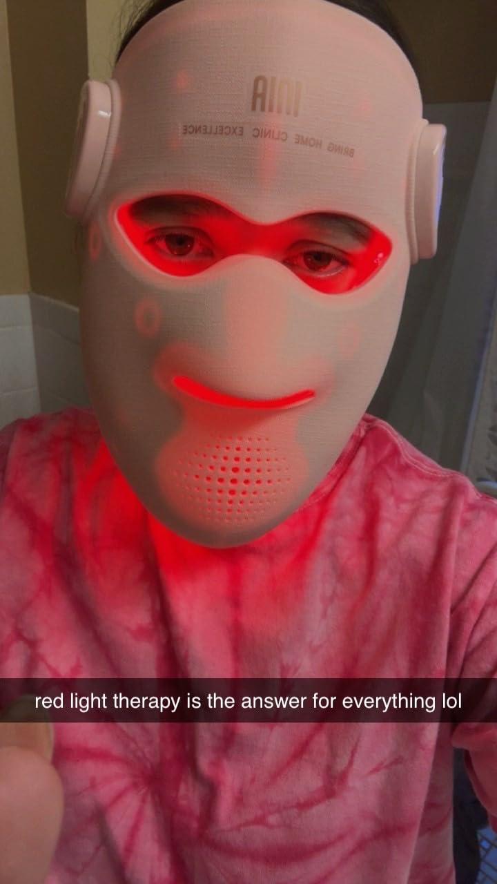 INIA GLOW 4D Wireless Red Light Therapy Mask for Face, Dual NIR, 320 LEDs | 4D Contour-Fit, Under-Eye Cooling, 4 Modes, Cordless & Rechargeable, Home & Travel Use customer photo 2