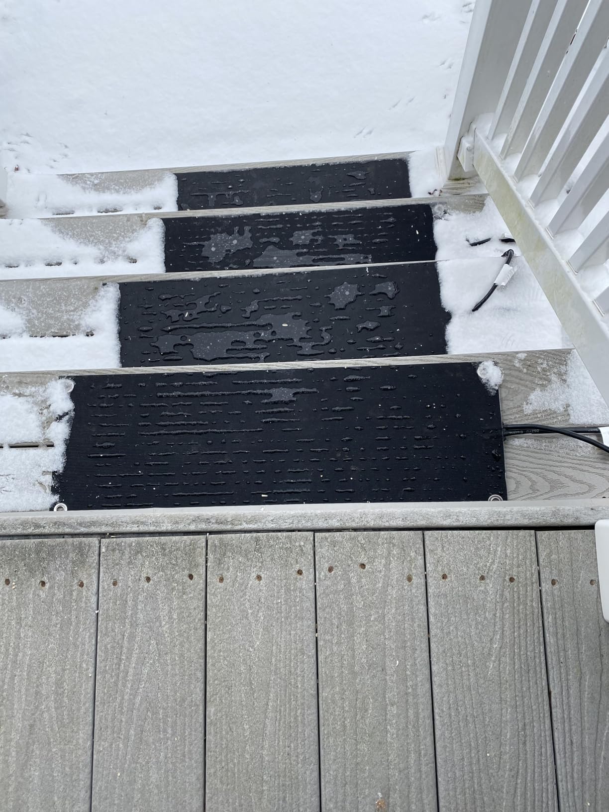 mestyl Heated Snow Melting Mats Outdoor, 10 x 30 Inch Heated Outdoor Mats, Snow and Ice Melting Mats No-Slip Winter Outdoor Heated Mats for Stair, Walkway, Steps, Sidewalks, Decks, Driveway, 4Pcs customer photo 2