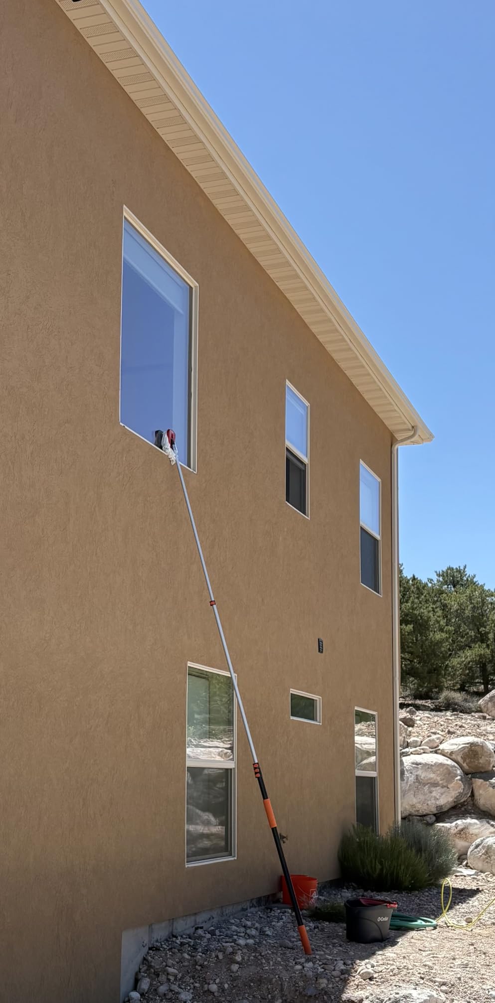 Buyplus 30FT Reach Solar Panel Cleaning Brush Kit with 5-24FT Telescoping Pole, Water Fed Window Cleaner Tool with 20